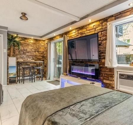 Brooklyn Spacious Space With Private Entrance, Bathroom, & Backyard - Full-Kitchen Νέα Υόρκη Εξωτερικό φωτογραφία