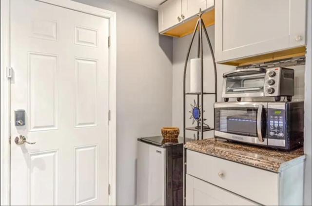 Brooklyn Spacious Space With Private Entrance, Bathroom, & Backyard - Full-Kitchen Νέα Υόρκη Εξωτερικό φωτογραφία